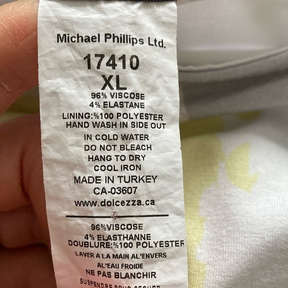 DCZ Yellow and Black Midi Dress with Sleeveless Design and Crew Neck - Picture 7 of 7